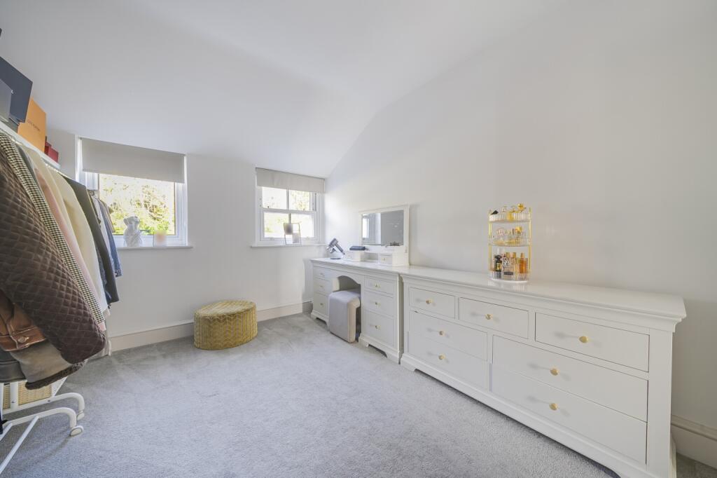 Additional image 11 of Willoughby Lane Bromley BR1