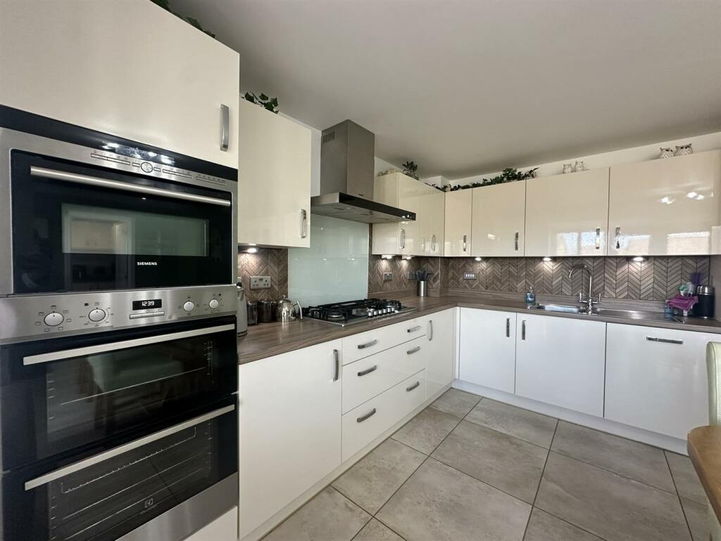 Additional image 10 of Castle Stead Drive, Cullingworth, Bradford