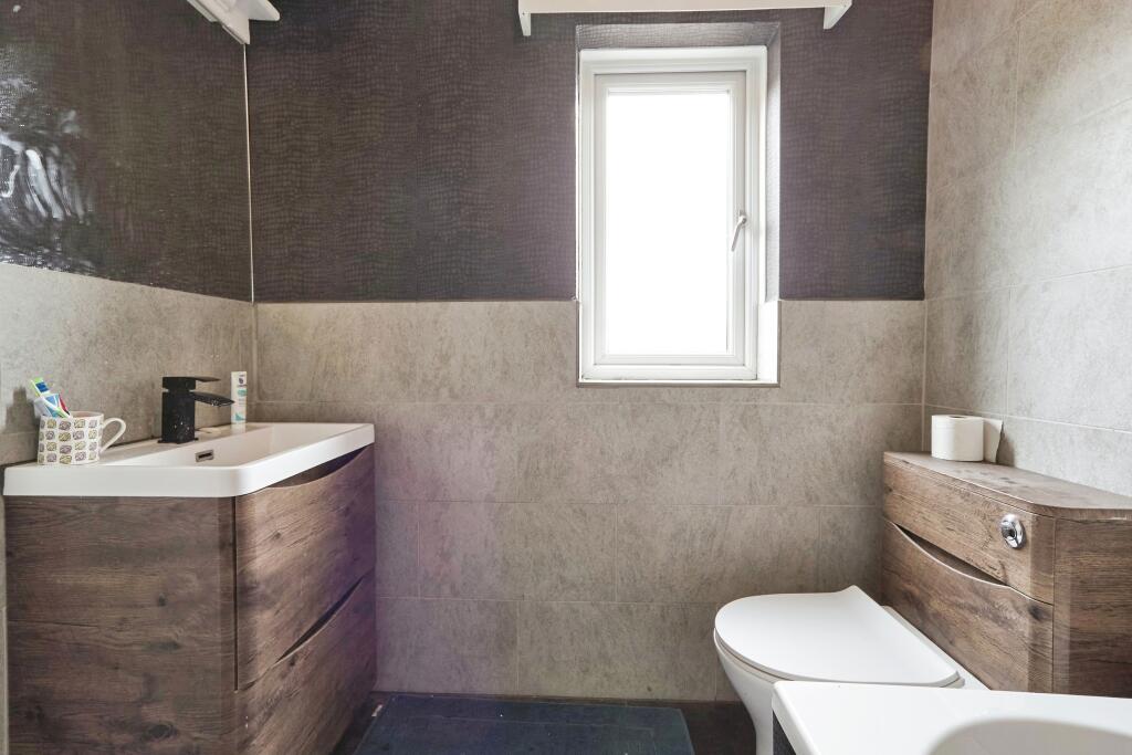 Additional image 10 of Manor Park, Keighley, BD22