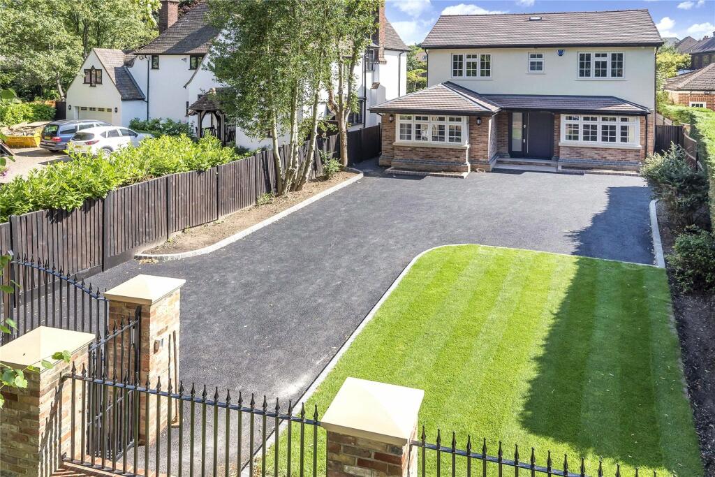 Additional image 22 of Mead Road, Chislehurst