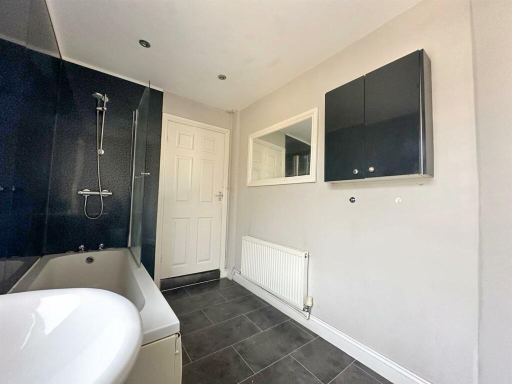 Additional image 11 of Main Street, Cross Hills