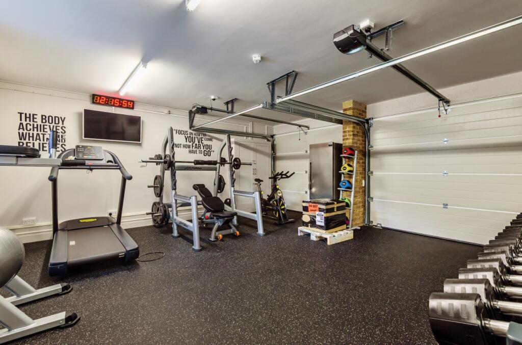 Additional image 22 of Willoughby Lane, Bromley, Kent