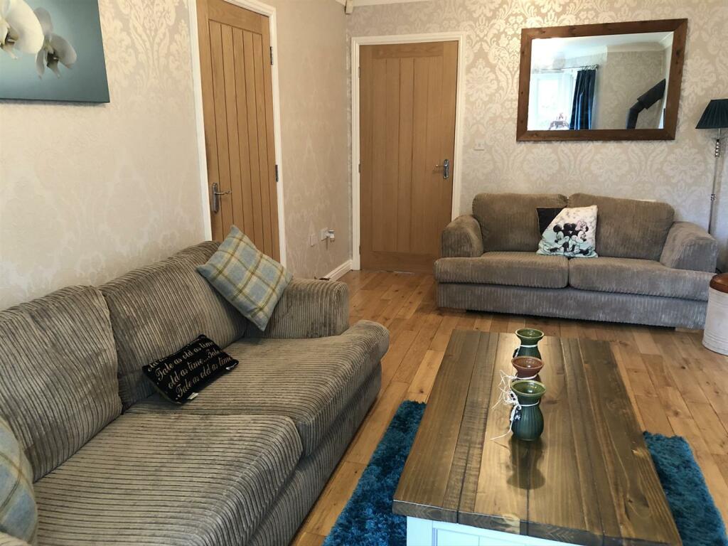 Additional image 5 of Laithe Hall Avenue, Cleckheaton