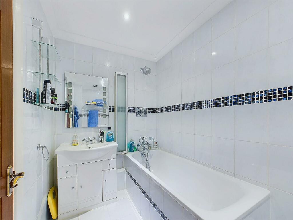 Additional image 17 of Marlings Park Avenue, Chislehurst