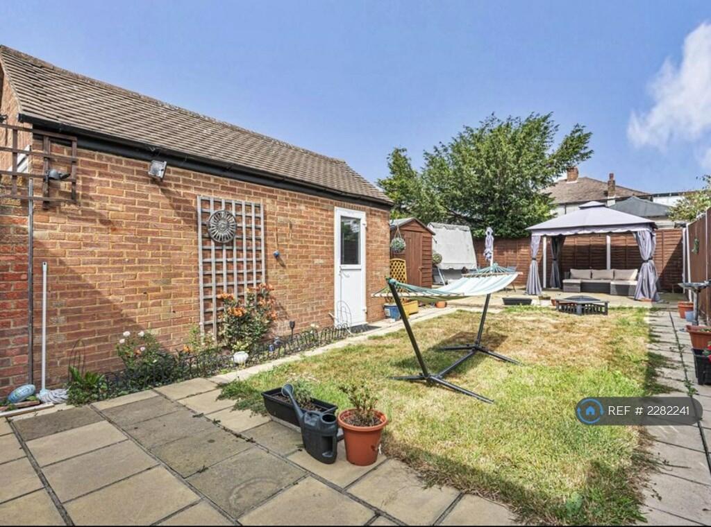 Additional image 8 of Bassetts Way, Farnborough, Orpington, BR6