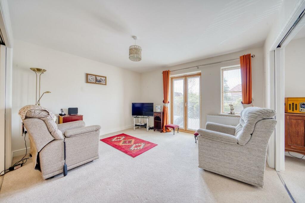 Additional image 15 of Retirement apartment just a stone's throw from the shops in Yatton