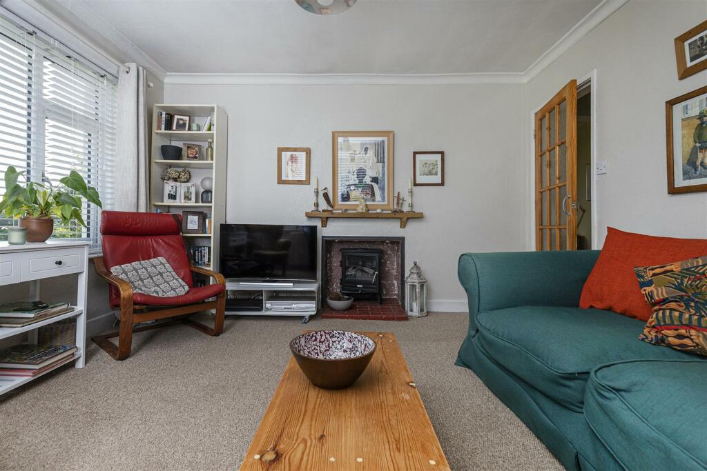 Additional image 7 of Back Lane, Queensbury