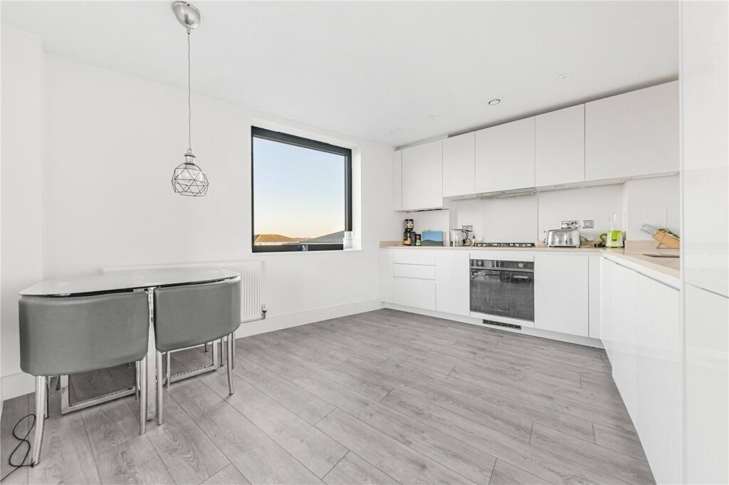 Additional image 6 of Homesdale Road, Bromley, BR2