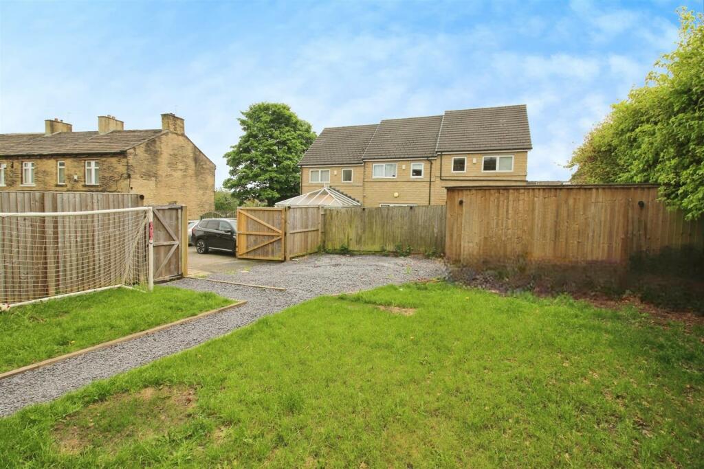 Additional image 32 of Tunwel Lane Cottages, Sovereign Court, Bradford BD2 2DB