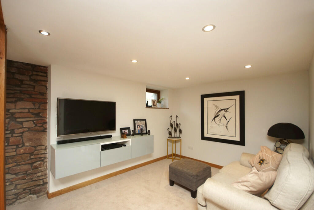 Additional image 22 of Westerleigh Road, Henfield