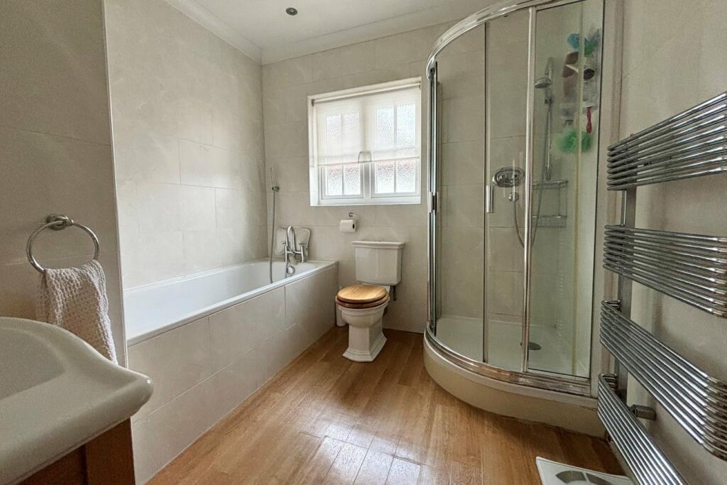 Additional image 9 of Den Close, Beckenham, BR3