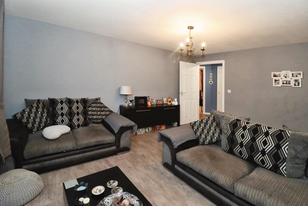 Additional image 14 of Leaze Close, Thornbury, Bristol