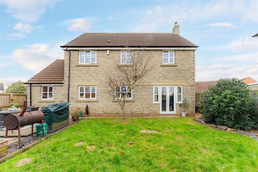 Additional image 29 of Cedern Avenue, Elborough - IMPRESSIVELY LARGE