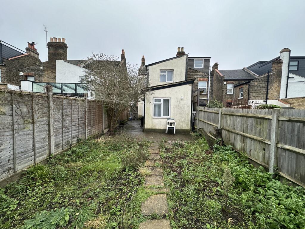 Additional image 8 of Chaffinch Road, Beckenham, BR3