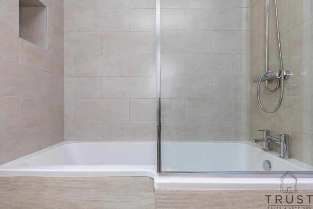 Additional image 43 of Manor Park Gardens, Gomersal BD19 4BA