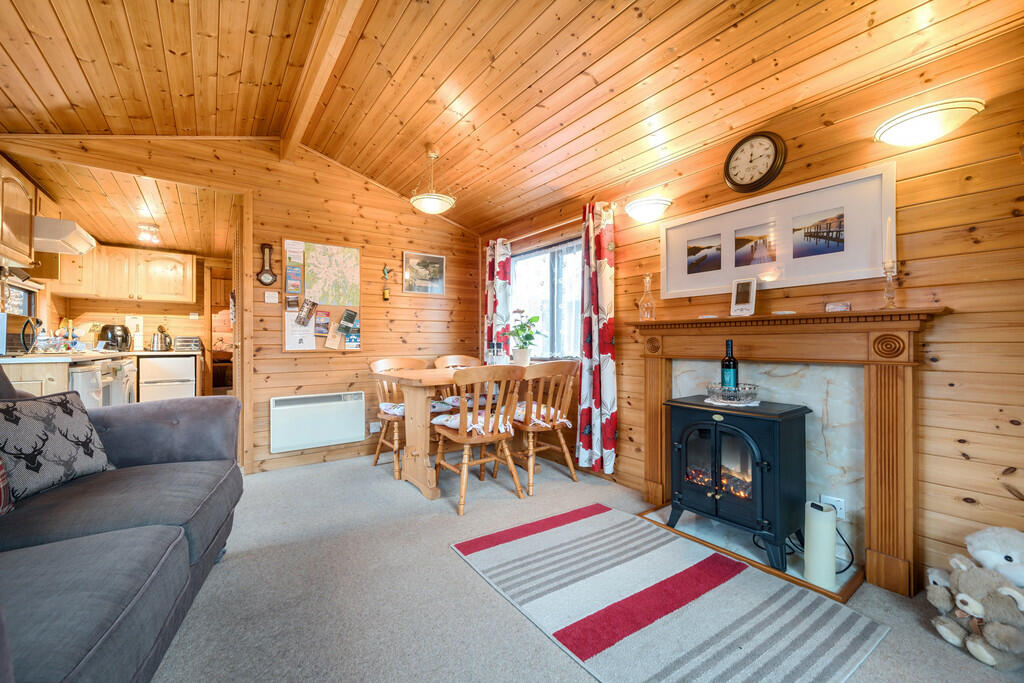 Additional image 6 of Fell View Lodge, 13 Burnside Park, Underskiddaw, Keswick, Cumbria CA12 4PF