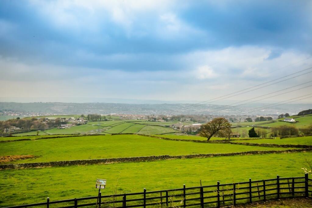 Additional image 33 of Scarlet Heights, Queensbury, Bradford, Yorkshire