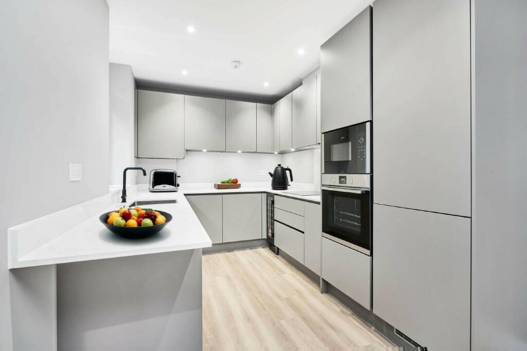 Additional image 10 of Bromley Avenue, Bromley