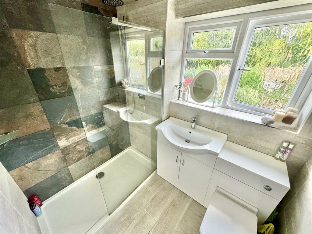 Additional image 11 of Davin Crescent, Pill