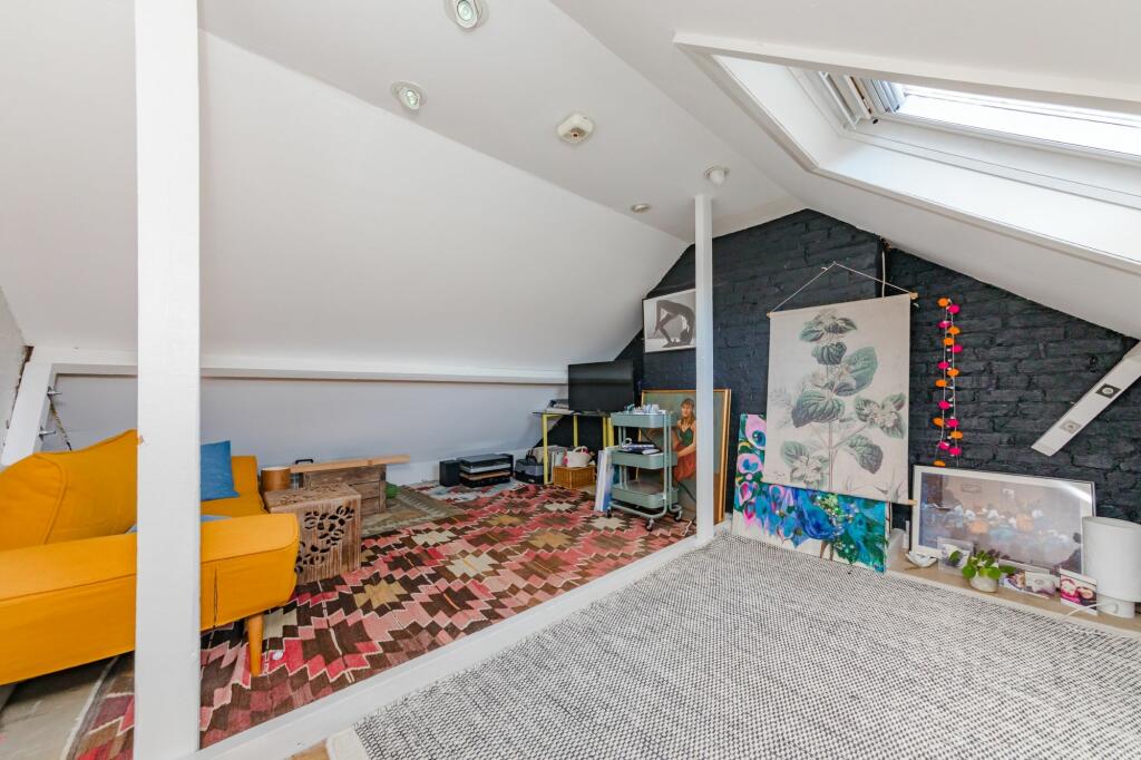 Additional image 12 of The Course, Lewes, BN7