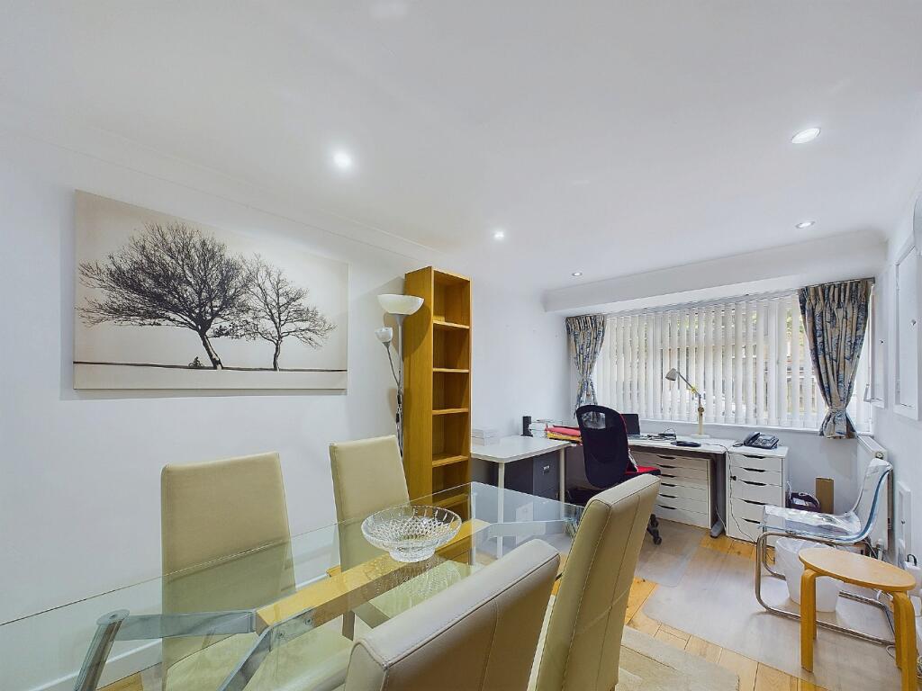 Additional image 12 of Heron Court, Bromley, Kent, BR2