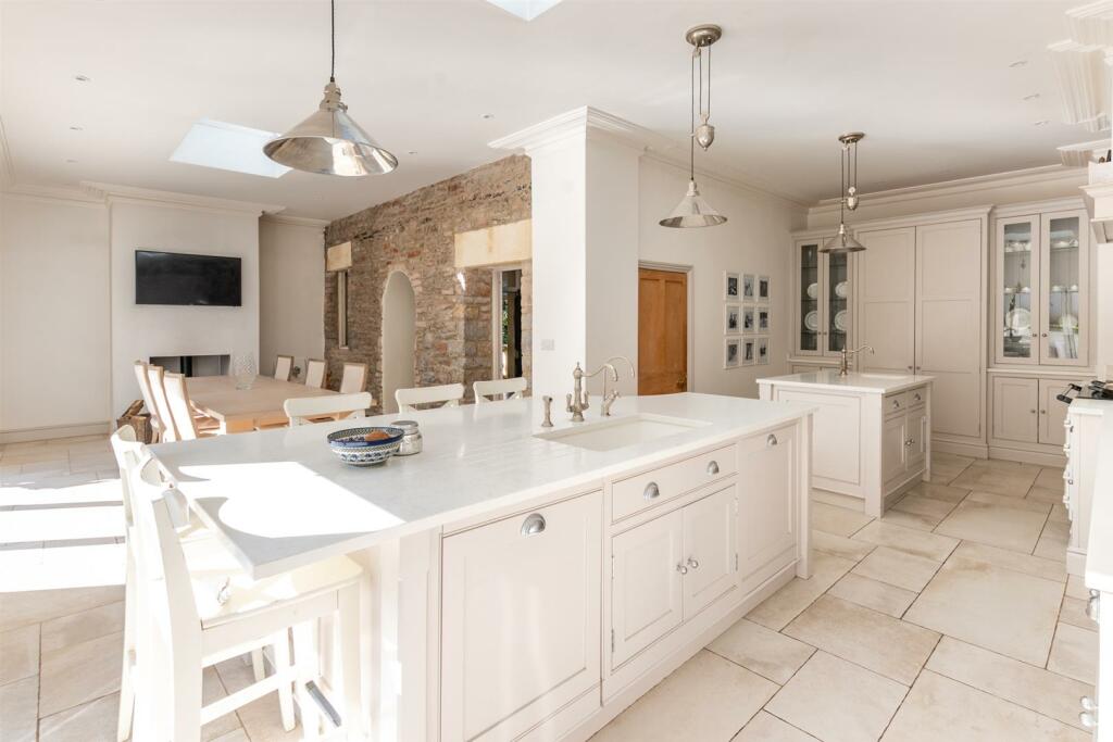 Additional image 11 of Bristol Road, Keynsham, Bristol