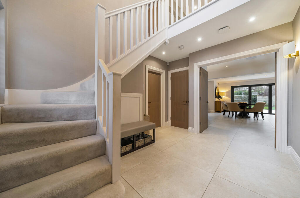 Additional image 20 of Sutherland Avenue, Petts Wood, BR5