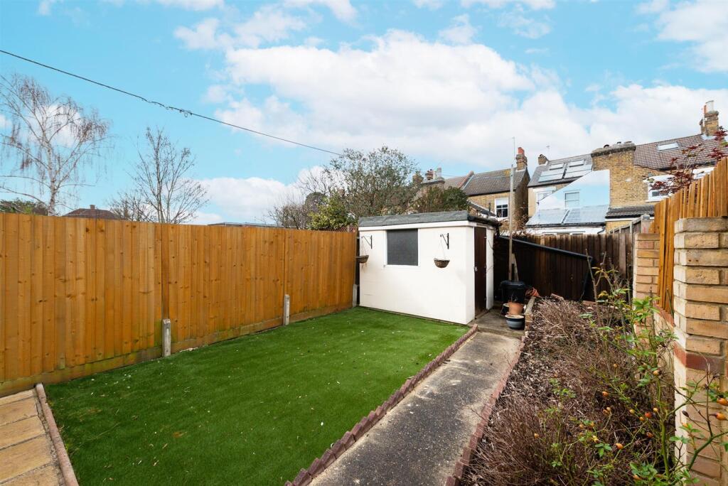 Additional image 11 of Park End, Bromley, BR1