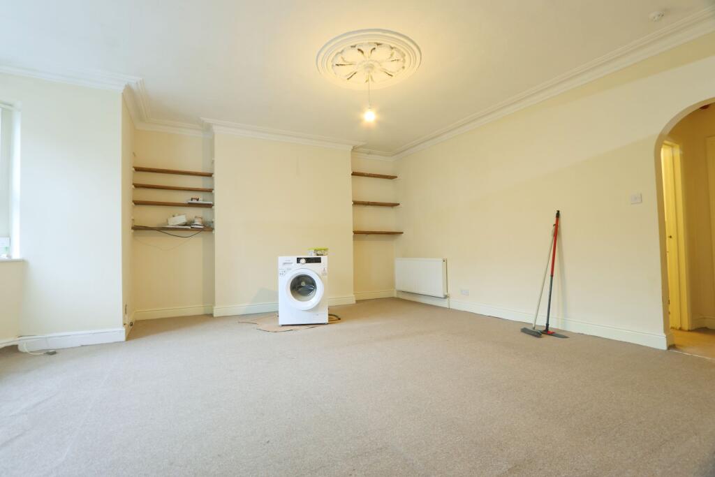 Additional image 3 of Basement Flat,  Sydenham Road, Cotham, Bristol