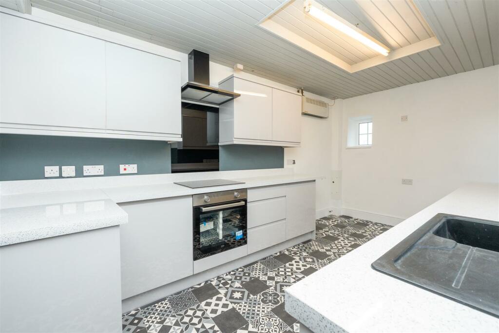 Additional image 39 of Court Road, Oldland Common, BS30