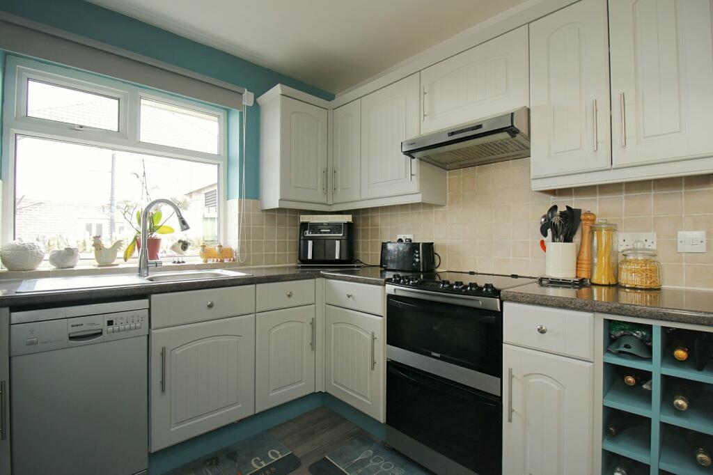 Additional image 4 of Highgate Grove, Clayton Heights, Bradford, BD13