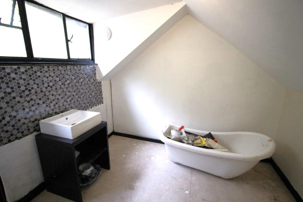 Additional image 13 of Kewstoke Road, Kewstoke