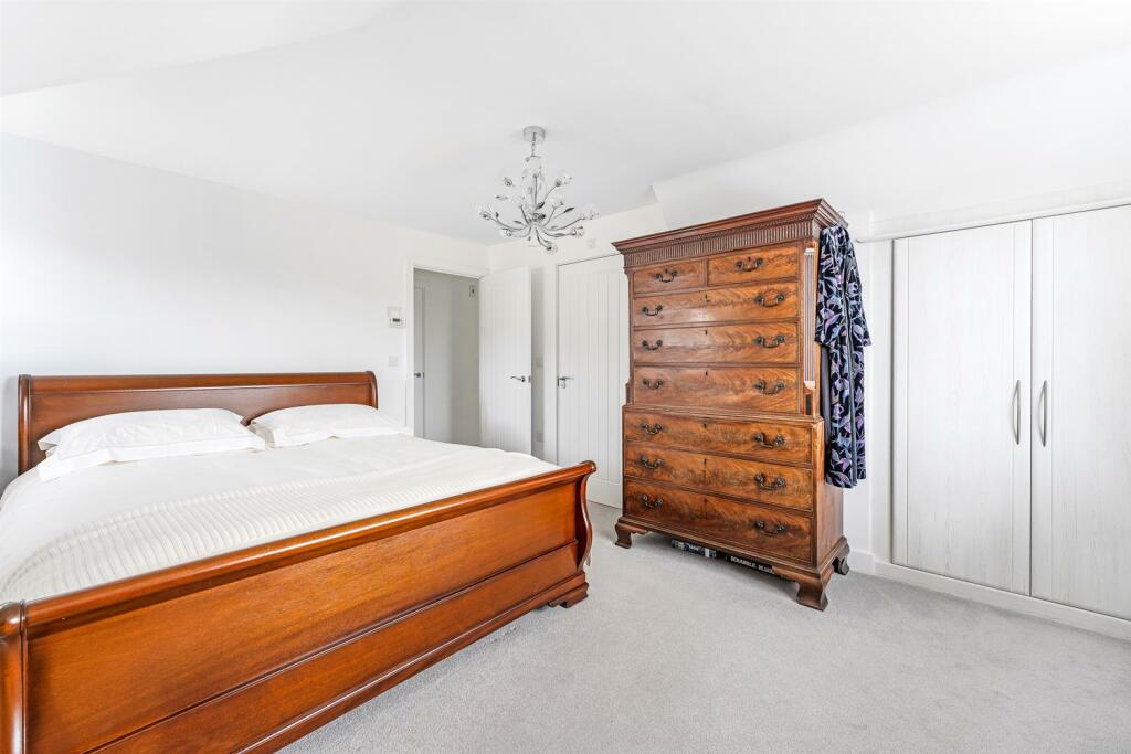 Additional image 13 of Wentwood Drive, Bleadon Hill - Stunning Home!
