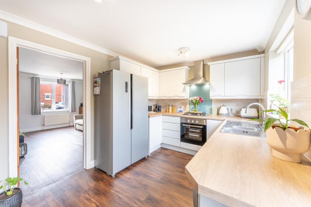 Additional image 5 of The Avenue, St. Georges - BEAUTIFUL HOUSE WITH GARAGE