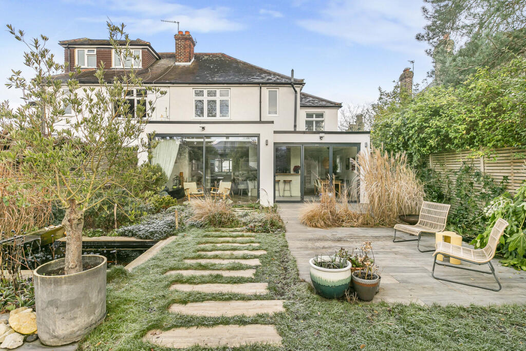 Additional image 15 of Alexandra Crescent, Bromley, BR1