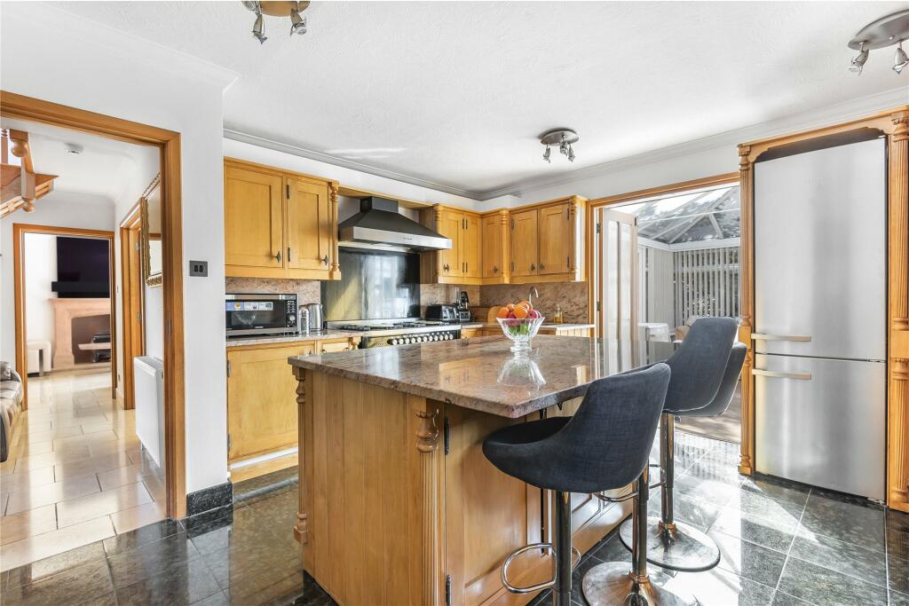 Additional image 8 of Bay Tree Close, Bromley