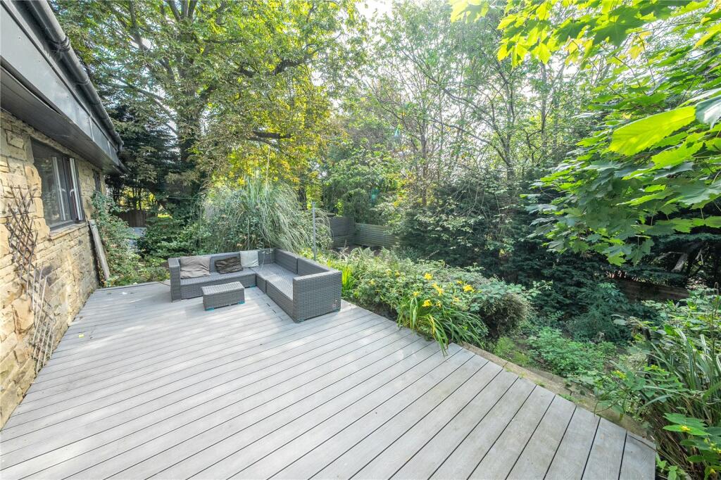 Additional image 8 of Kirkbourne Grove, Baildon, Shipley, West Yorkshire