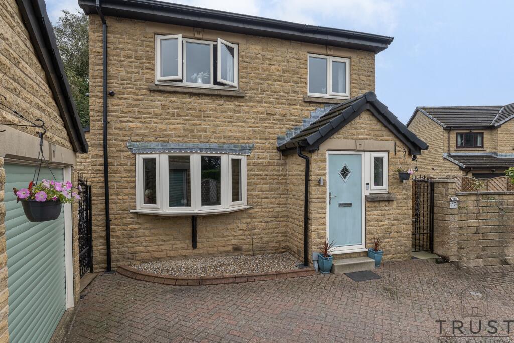 Additional image 50 of Manor Park Gardens, Gomersal BD19 4BA