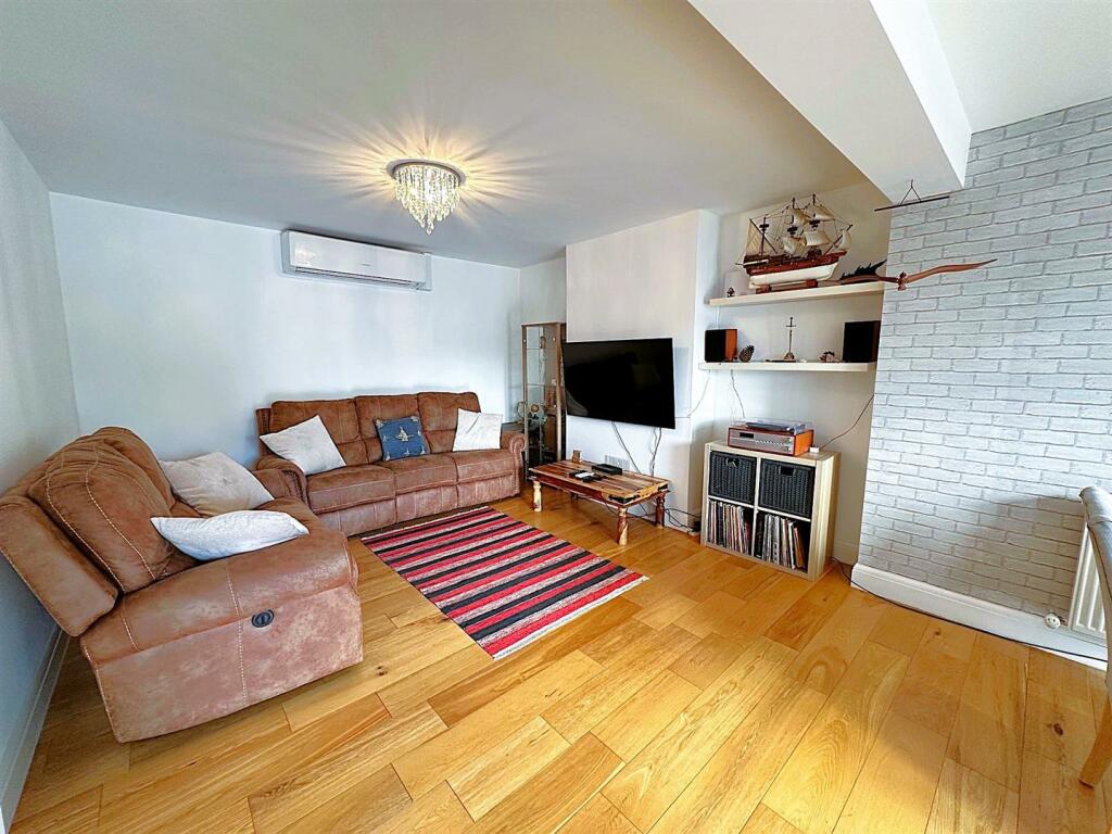 Additional image 23 of Chesham Avenue, Petts Wood, Kent