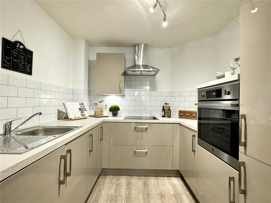 Additional image 5 of Burlington Lodge, Birchwood Park Avenue, Swanley, Kent, BR8