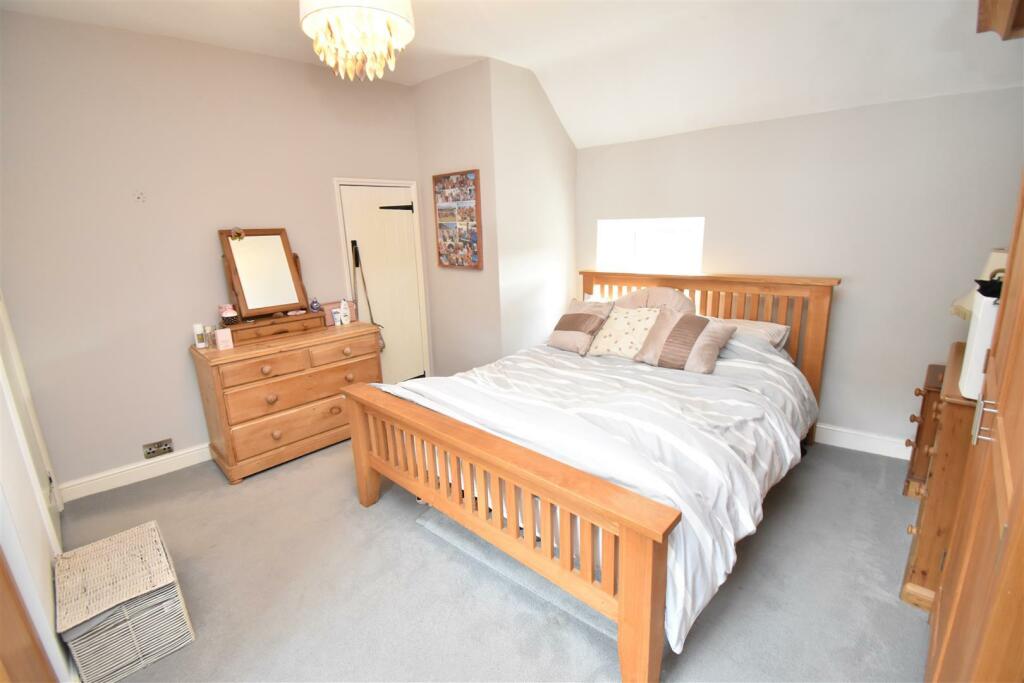 Additional image 12 of Clevedon Road, Weston-In-Gordano