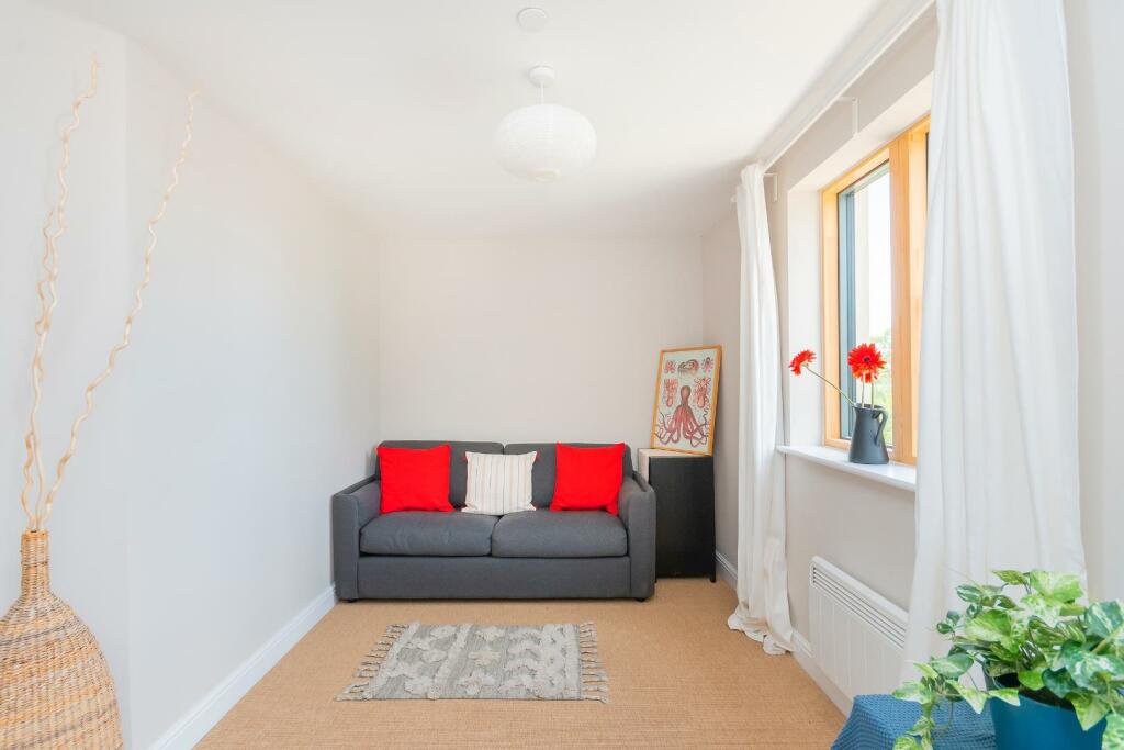 Additional image 15 of Water Lillies, Kings Weston