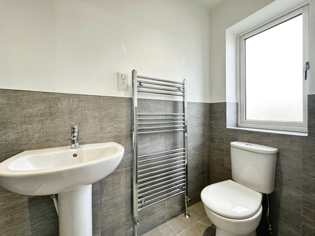 Additional image 13 of Old Farm Rise, Bradford, West Yorkshire, BD2