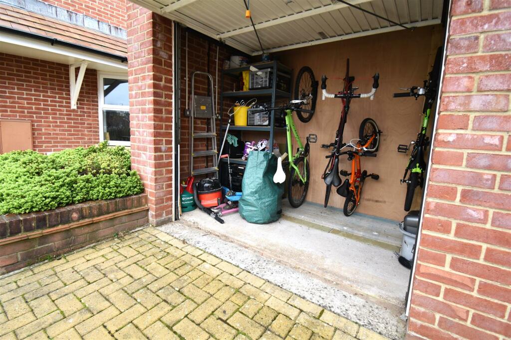 Additional image 16 of Superb House in Henleaze, Bristol