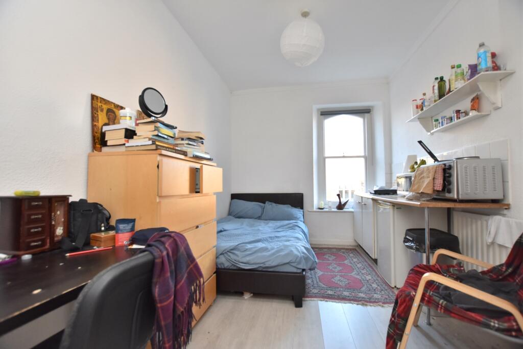 Primary image of Room 6, Whatley Road, Clifton, Bristol, BS8