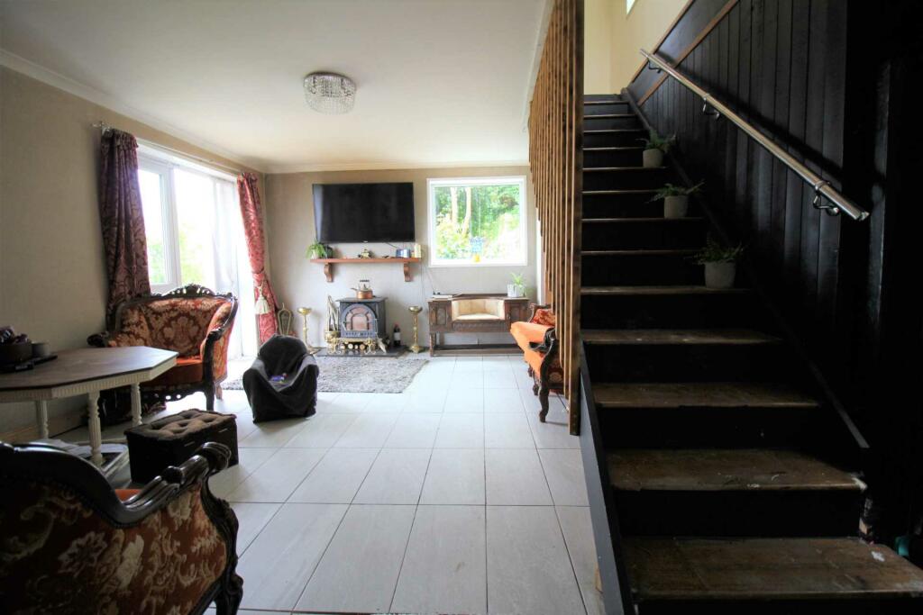 Additional image 4 of Kewstoke Road, Kewstoke