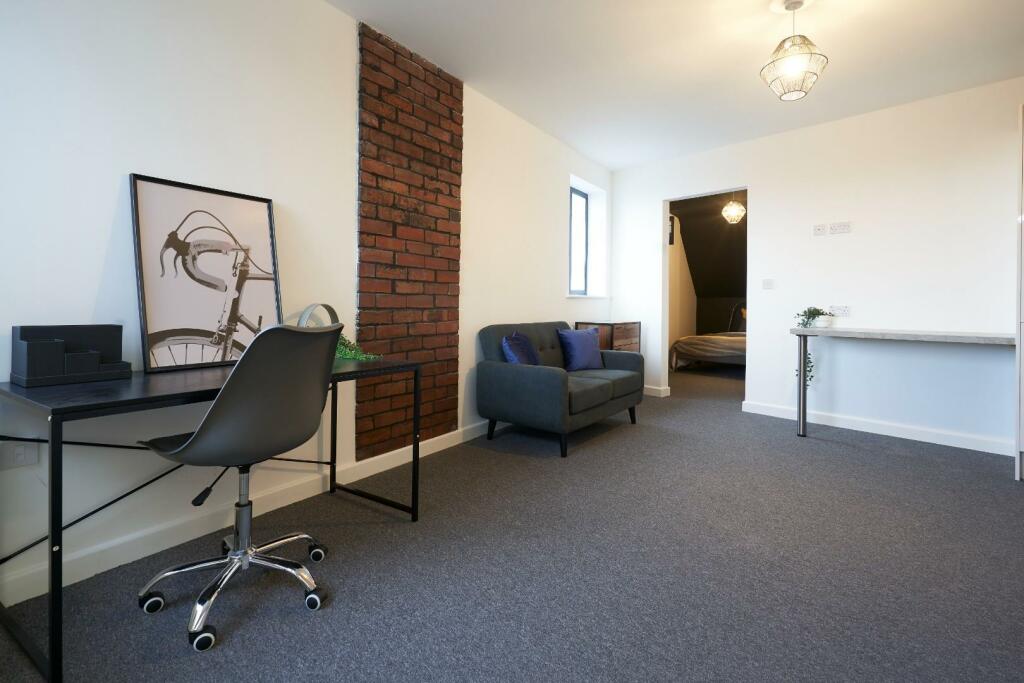 Additional image 7 of 98 Blackswarth Road, Three Crowns, Kings Court, Bristol