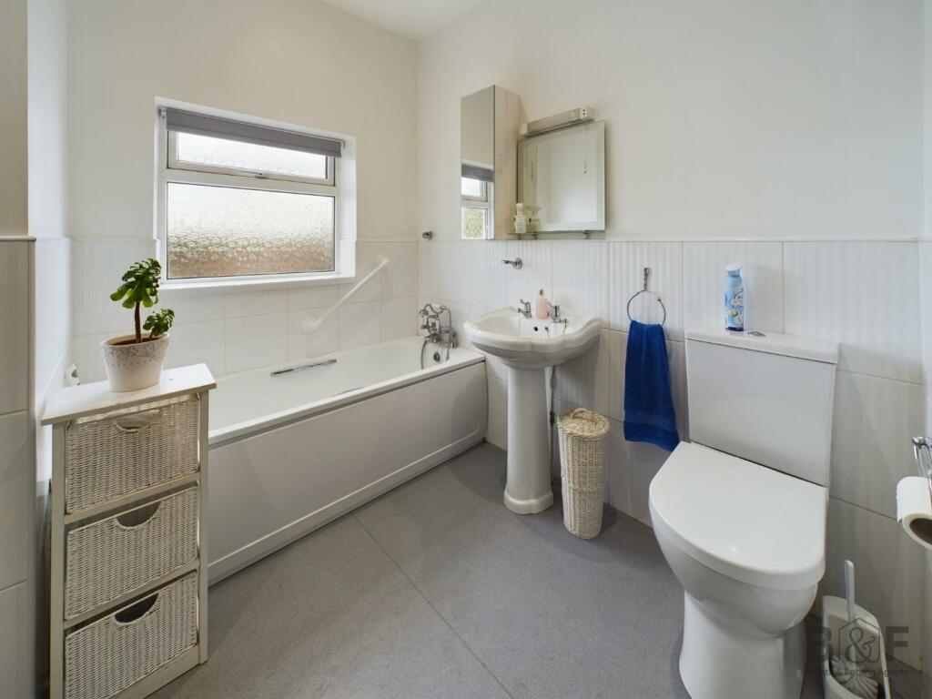 Additional image 9 of Kingsway, St. George