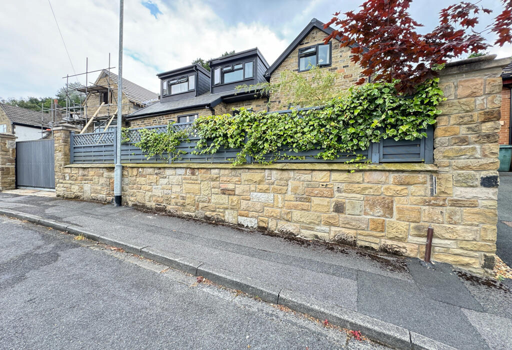 Additional image 40 of Hill Foot, Nab Wood, Shipley, West Yorkshire