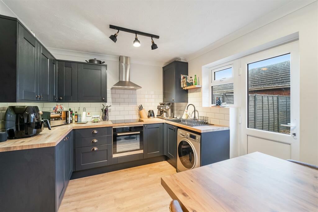 Additional image 5 of Hambledon Road, Worle - STUNNING HOUSE WITH GARAGE